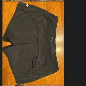 Black LULULEMON Woman's Shorts Size 6